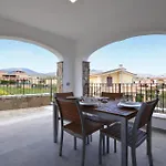 2 Bedroom Beautiful In Apartment Olia Speciosa