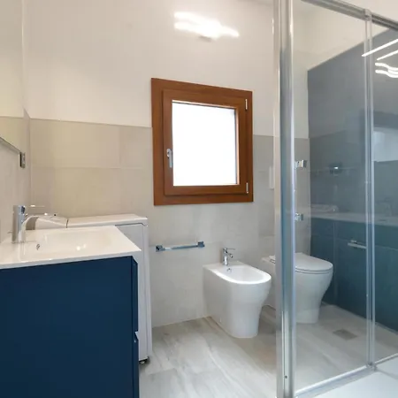 2 Bedroom Beautiful In *